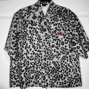 Sumwon Shirt Mens Small Gray Leopard Animal Print Short Sleeve Button Up Casual
